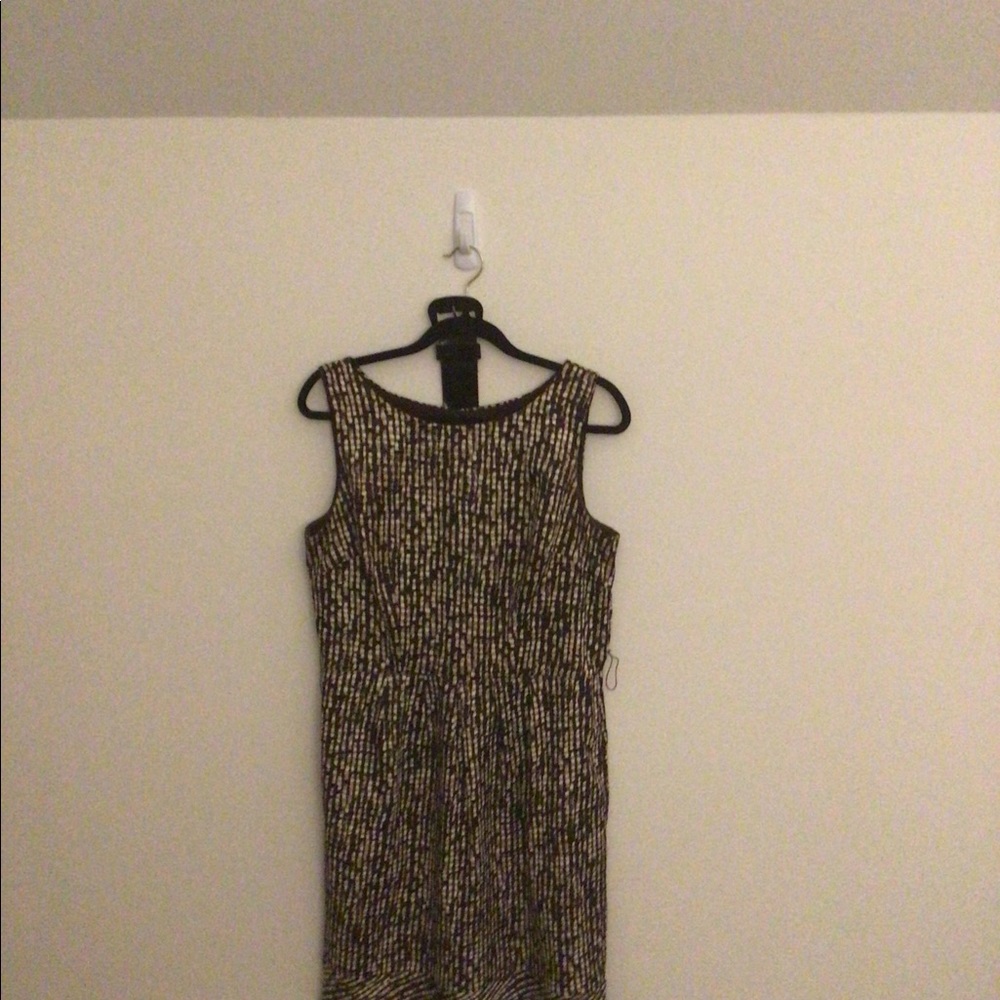 Rabbit Rabbit Rabbit Designs Knee Length Dress S14 - Picture 2 of 4